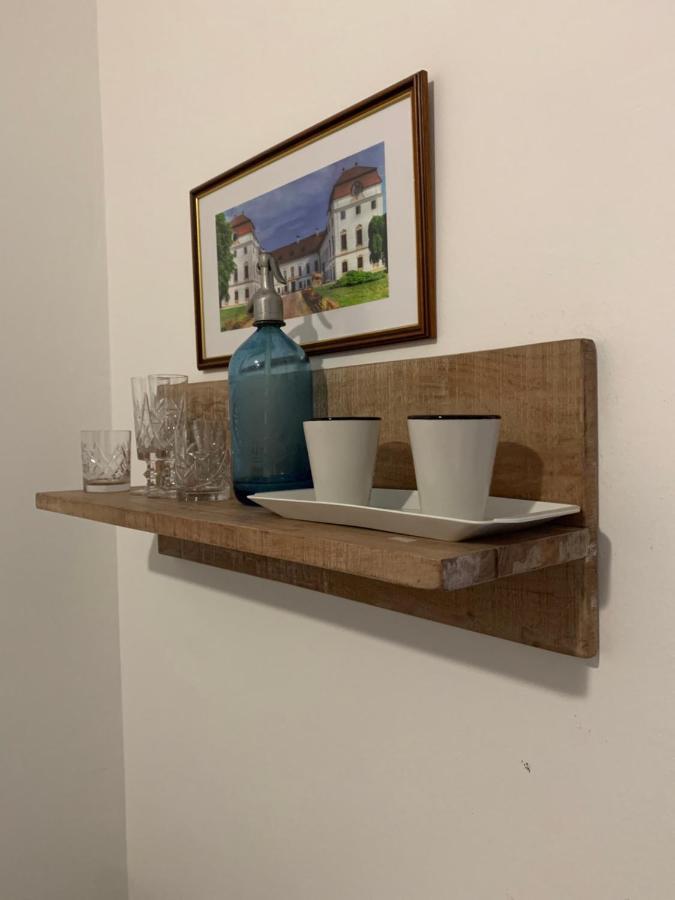 Anna Apartman Pápa Buitenkant foto